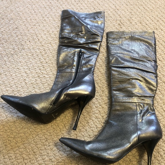 Boots - Picture 2 of 7